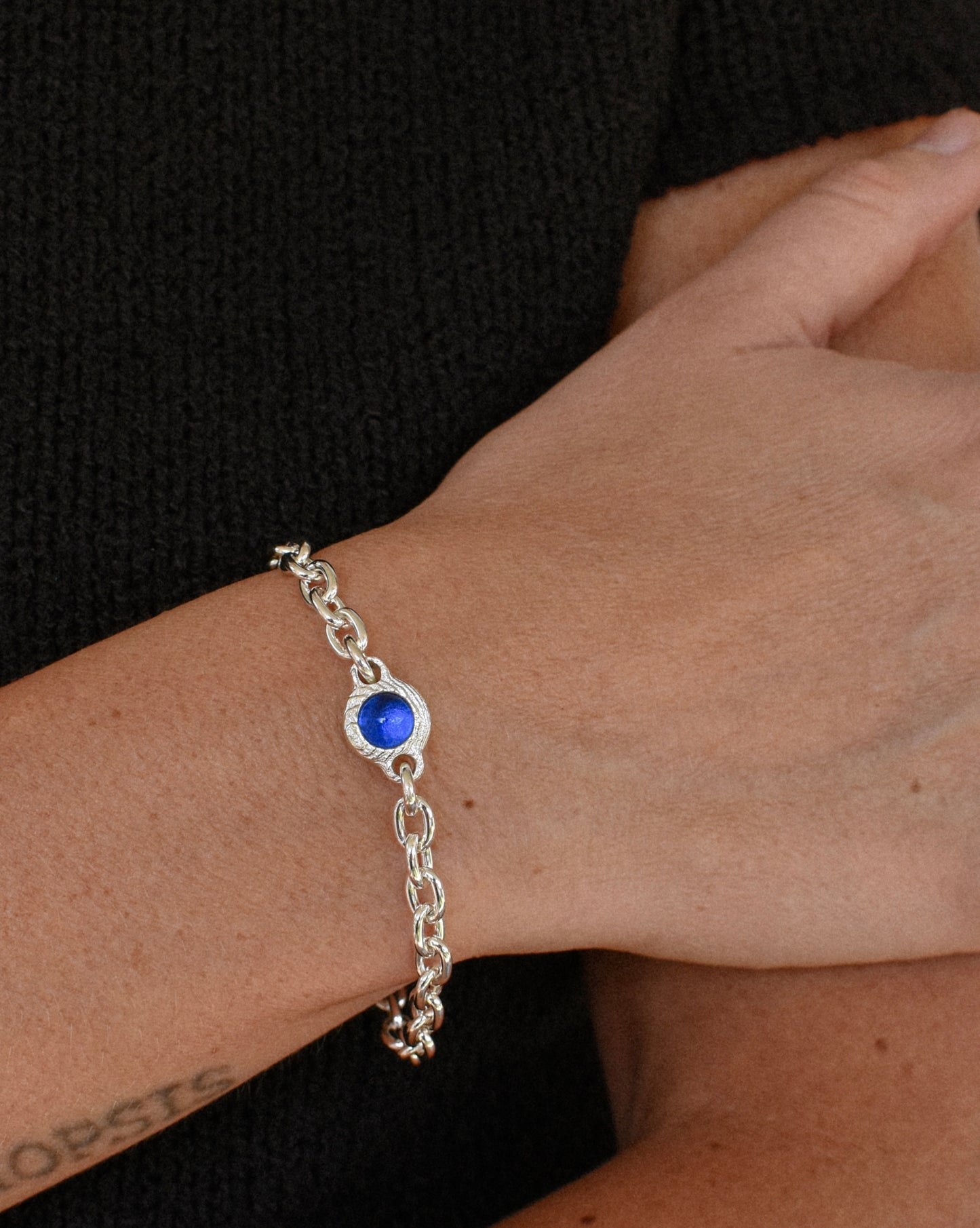 SAPPHIRE CABOCHON CHAIN BRACELET