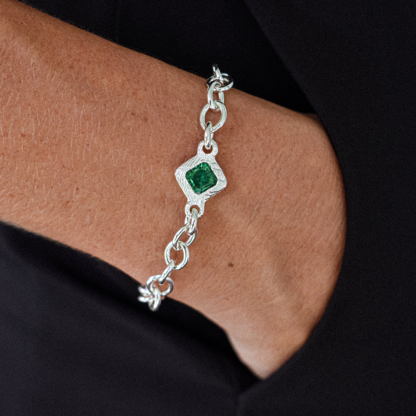 EMERALD DIAMOND CHAIN BRACELET