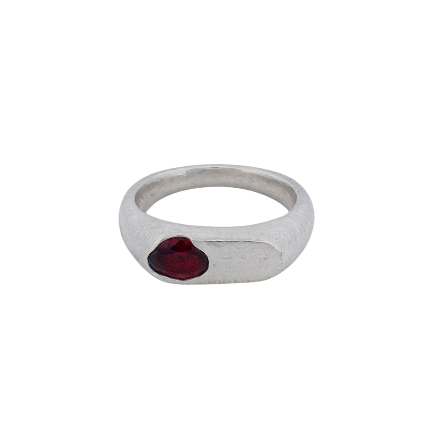 SANGRIA SIGNET RING