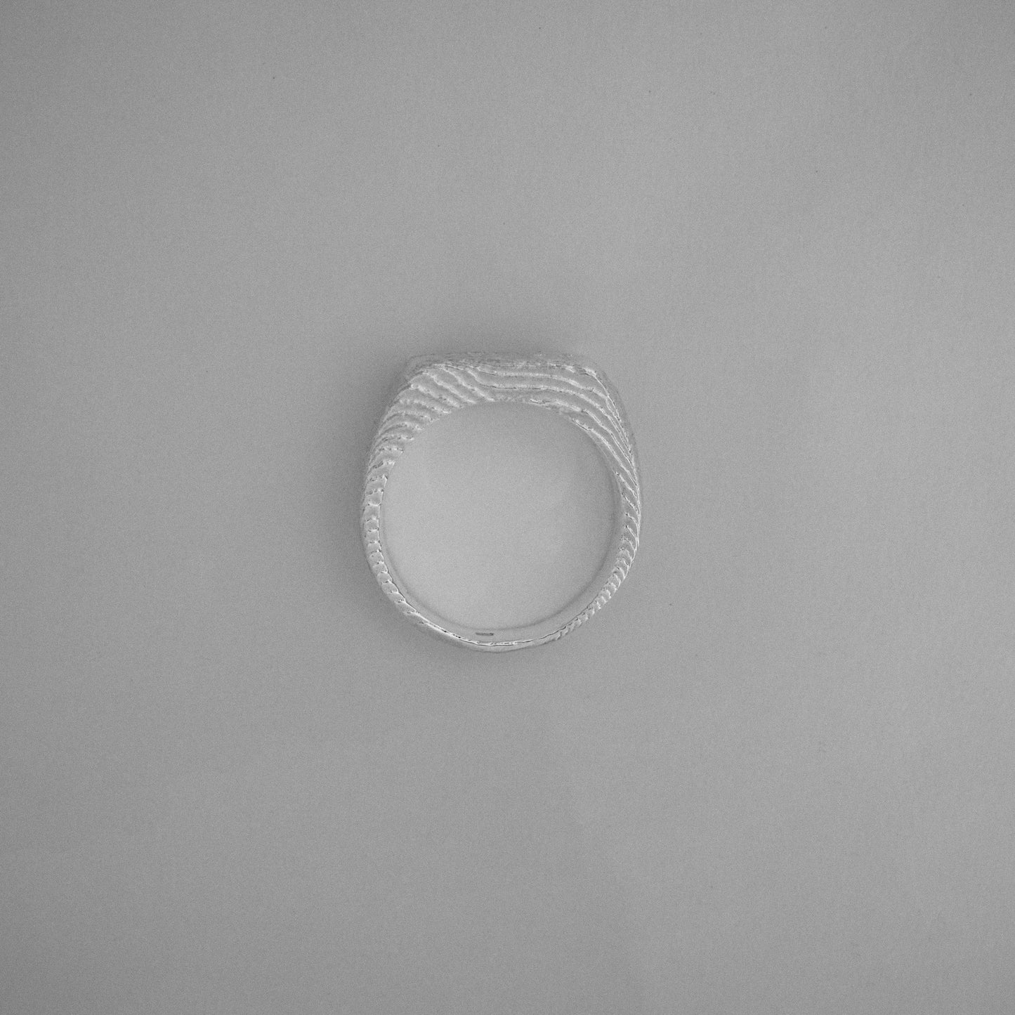 IMPRESSION SIGNET RING