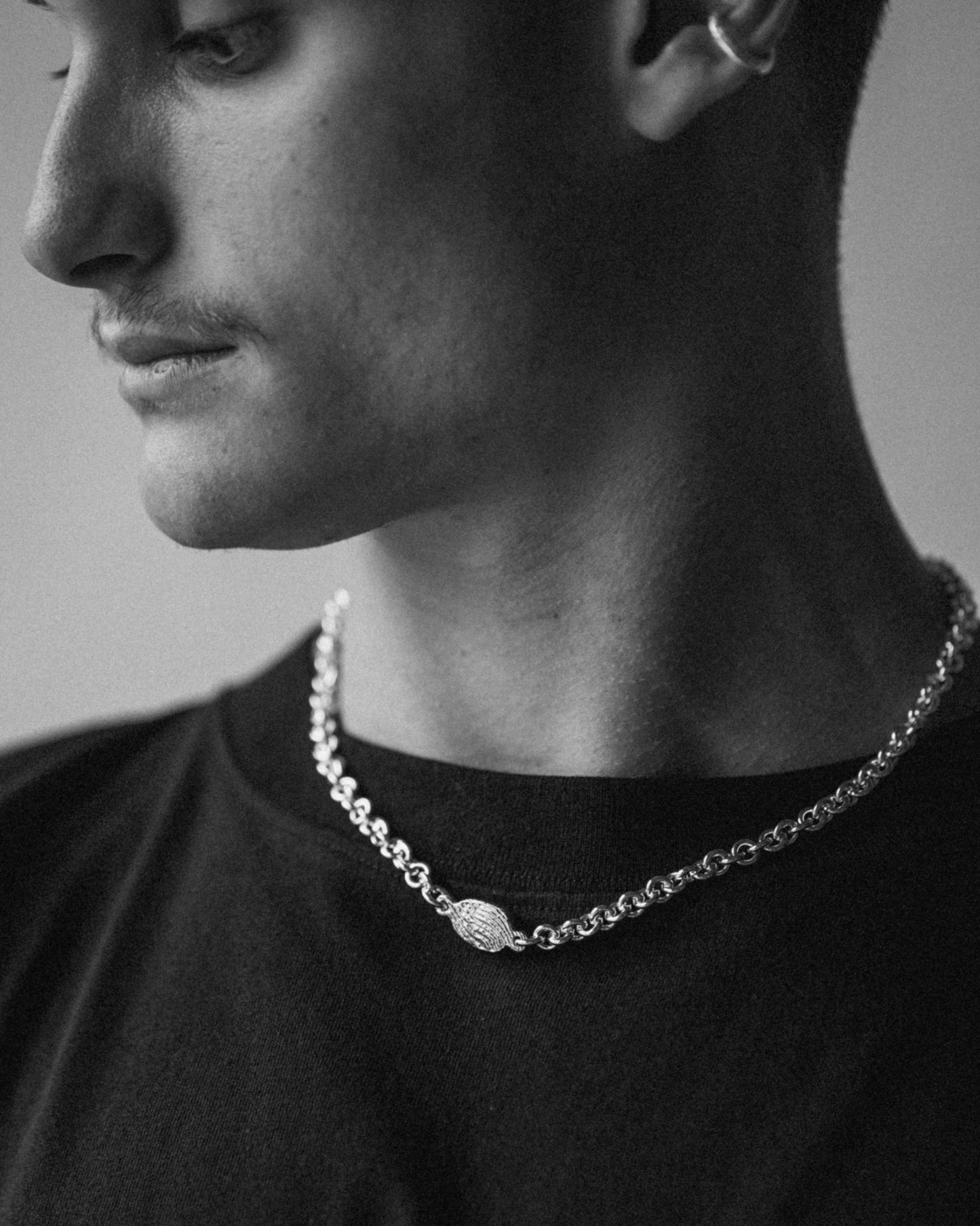 TIDAL TAB CHAIN NECKLACE