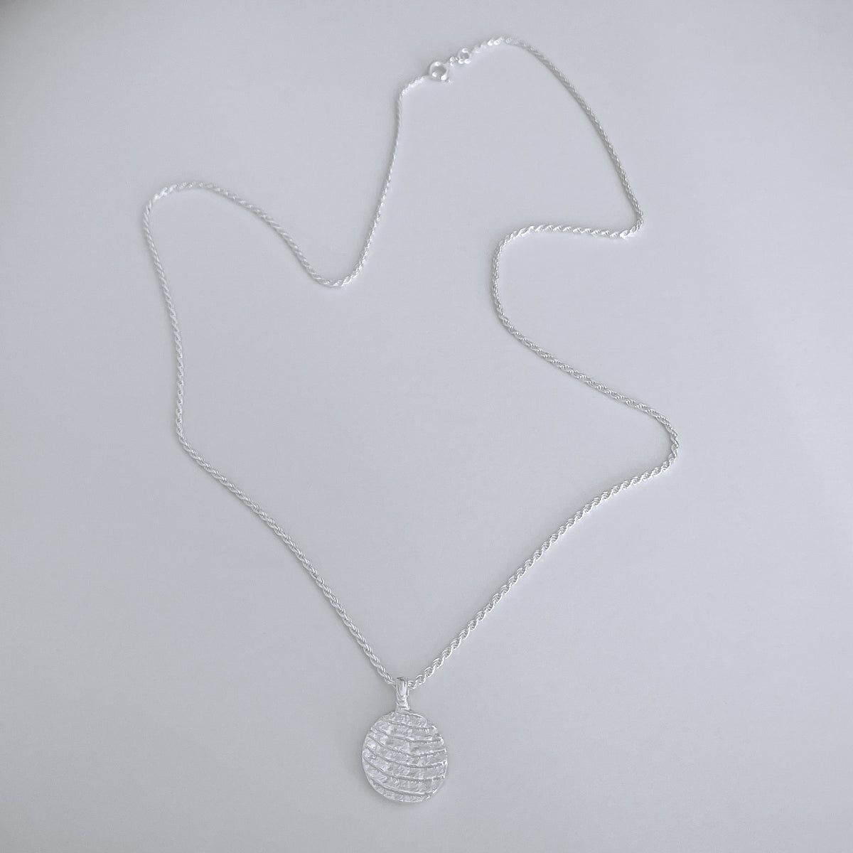 FLOW MEDALLION