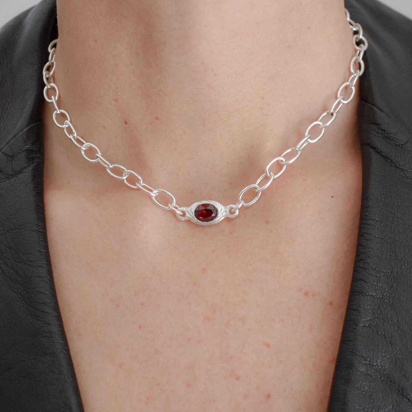 CRIMSON CORE CHOKER