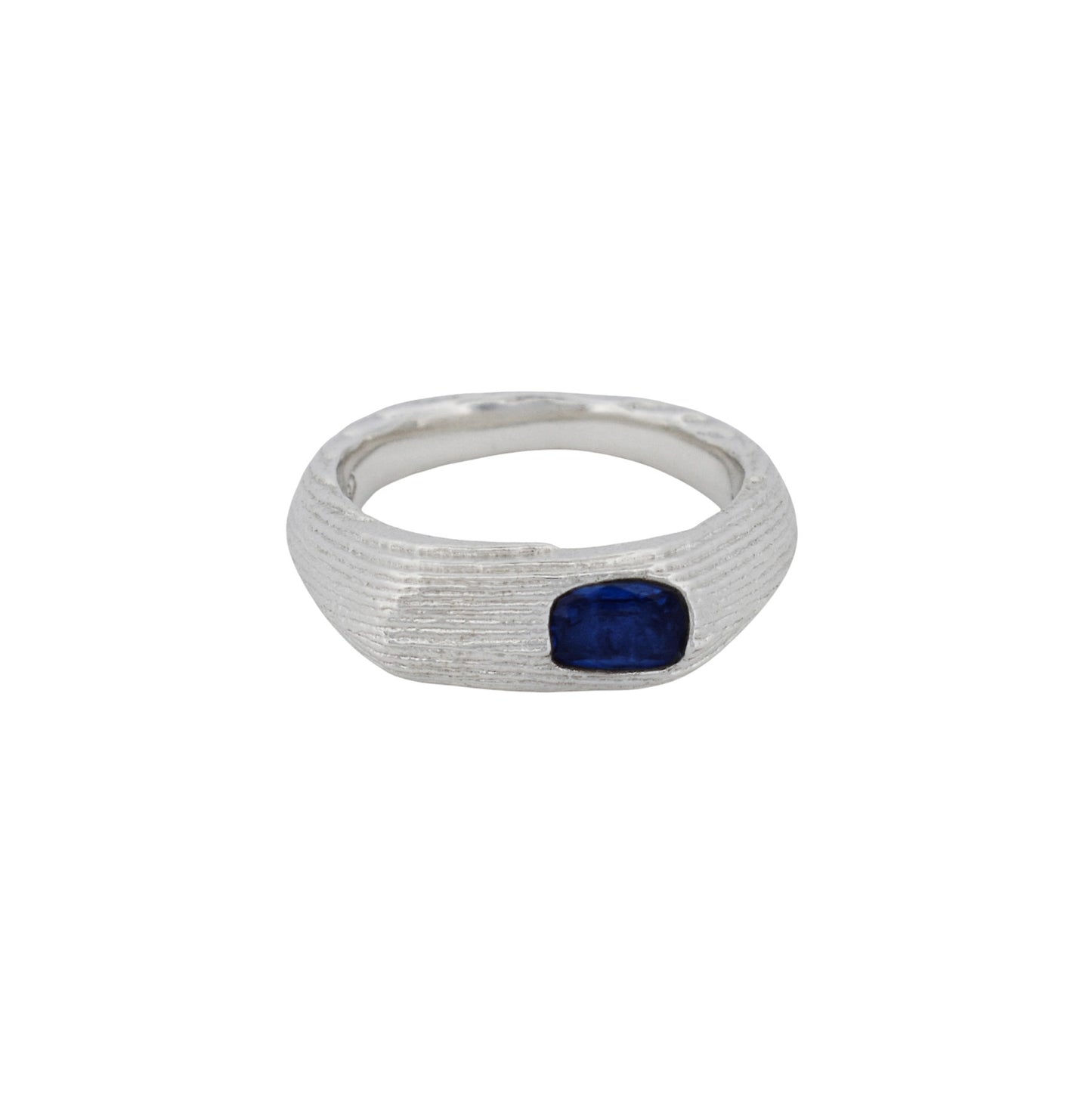 SAPPHIRE SIGNET RING
