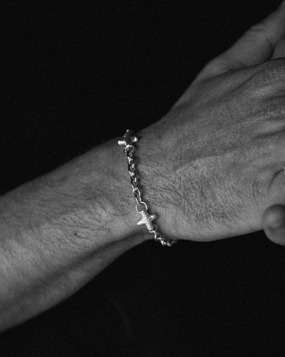 PLUS CROSS CHAIN BRACELET