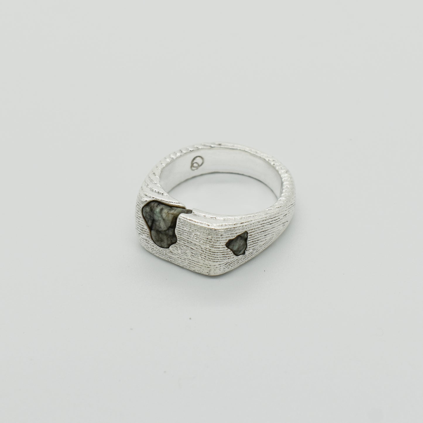 RAW EMERALD SIGNET