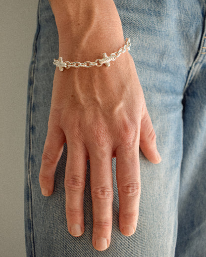 PLUS CROSS CHAIN BRACELET