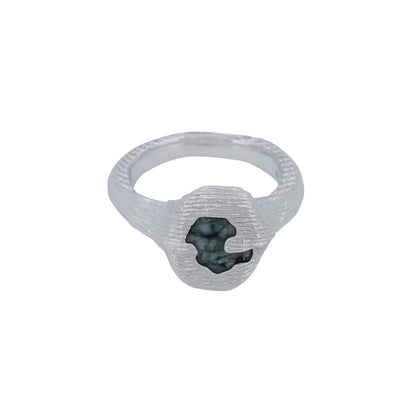OVAL EMERALD SIGNET RING