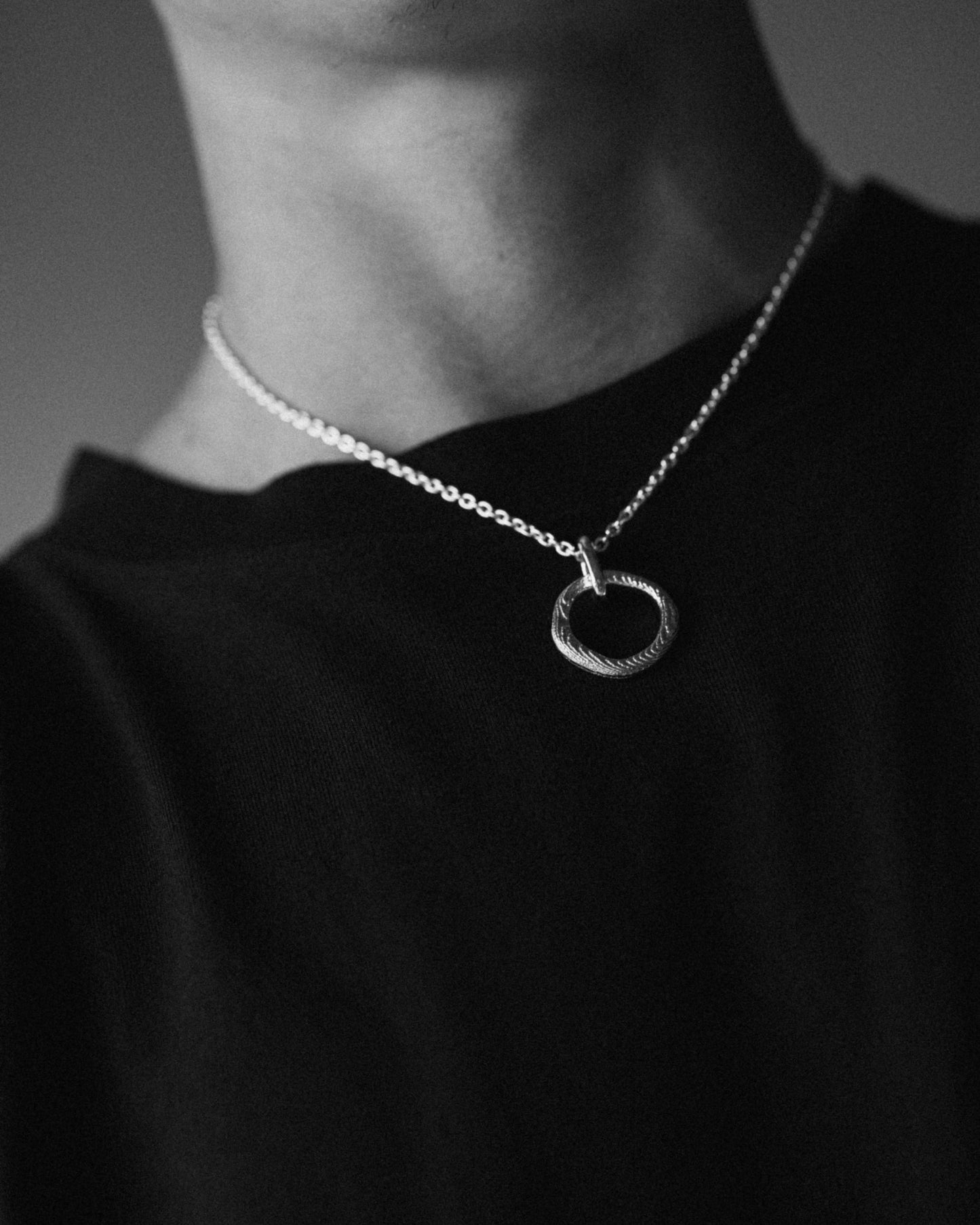 CONNEXION NECKLACE