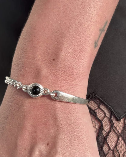 ONYX CUFF CHAIN BRACELET